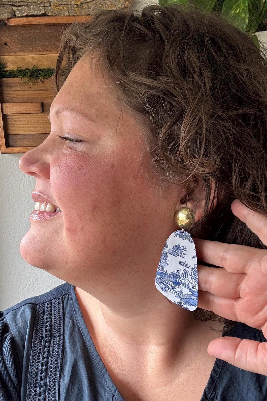 Blue Willow Vintage Tin Earrings